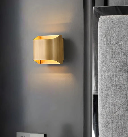 Leclerc Sconce - NexioPick