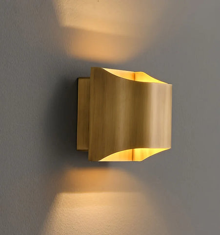 Leclerc Sconce - NexioPick