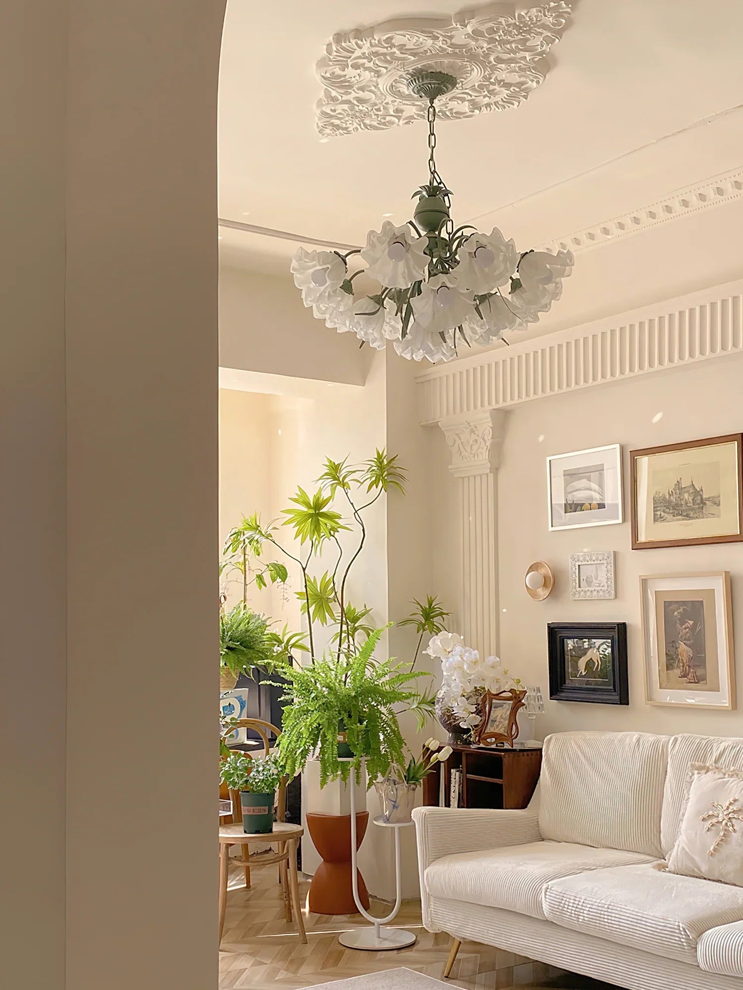 Lily of the Valley Flower Chandelier - NexioPick