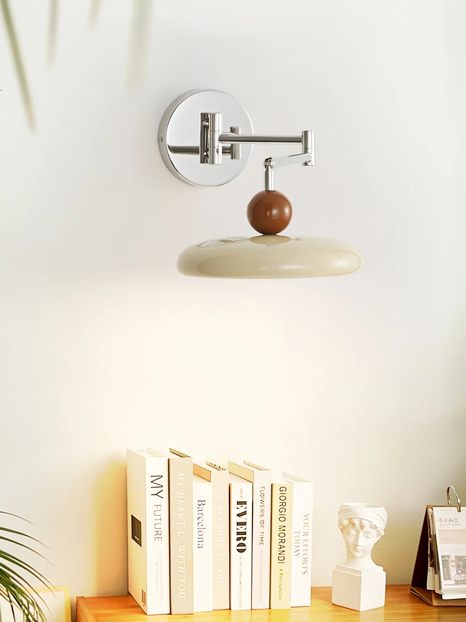 Lola Plug-in Wall Lamp - NexioPick