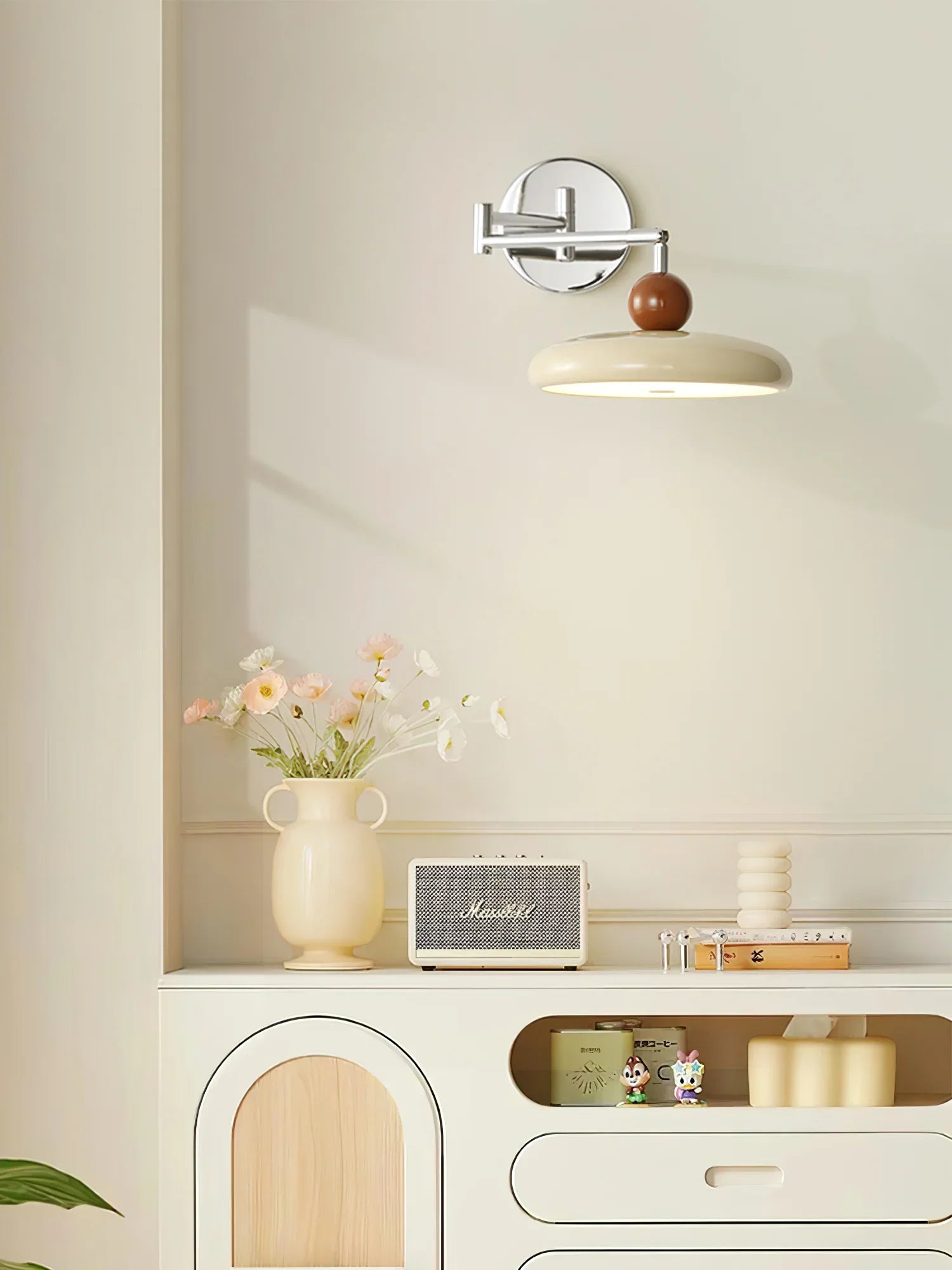 Lola Plug-in Wall Lamp - NexioPick