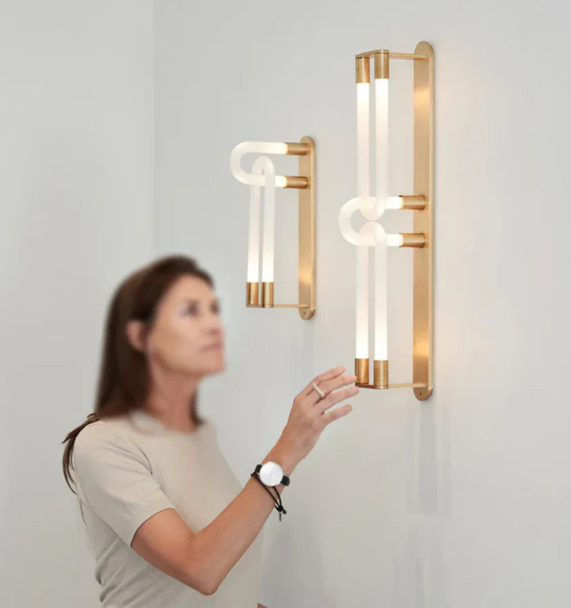 Loopi Wall Lamp - NexioPick