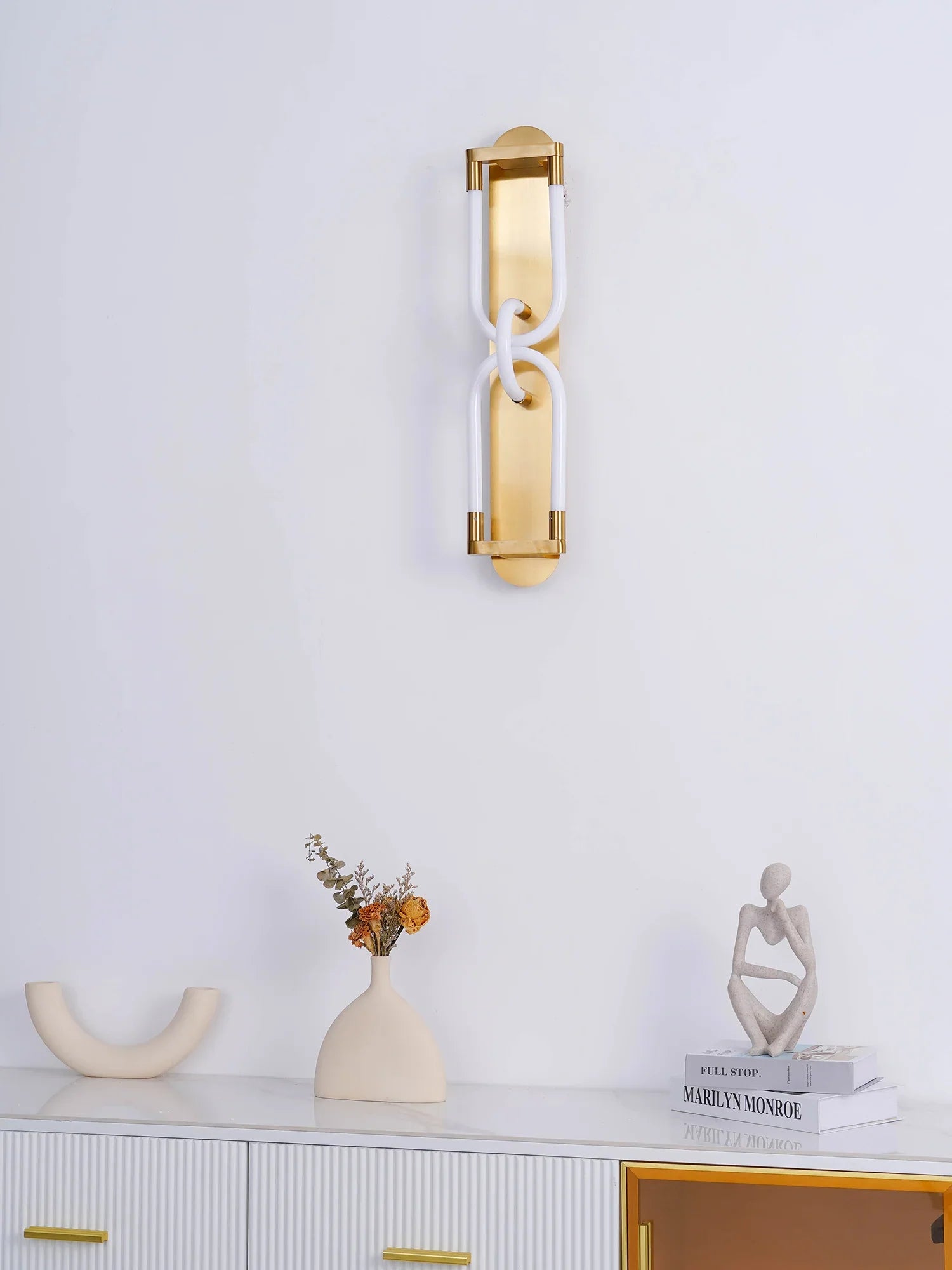 Loopi Wall Lamp - NexioPick