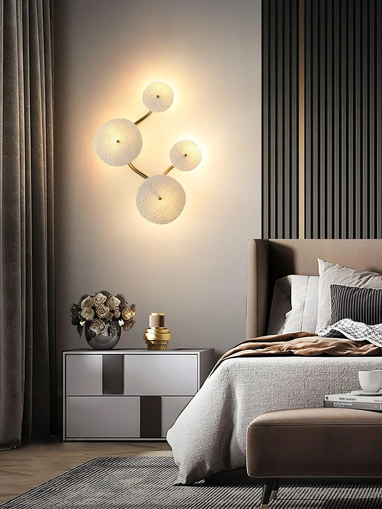 Lotus Petal Wall Lamp - NexioPick