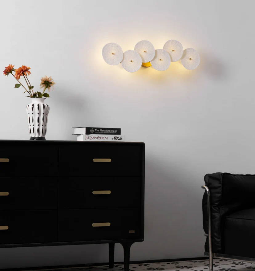 Lotus Petal Wall Lamp - NexioPick