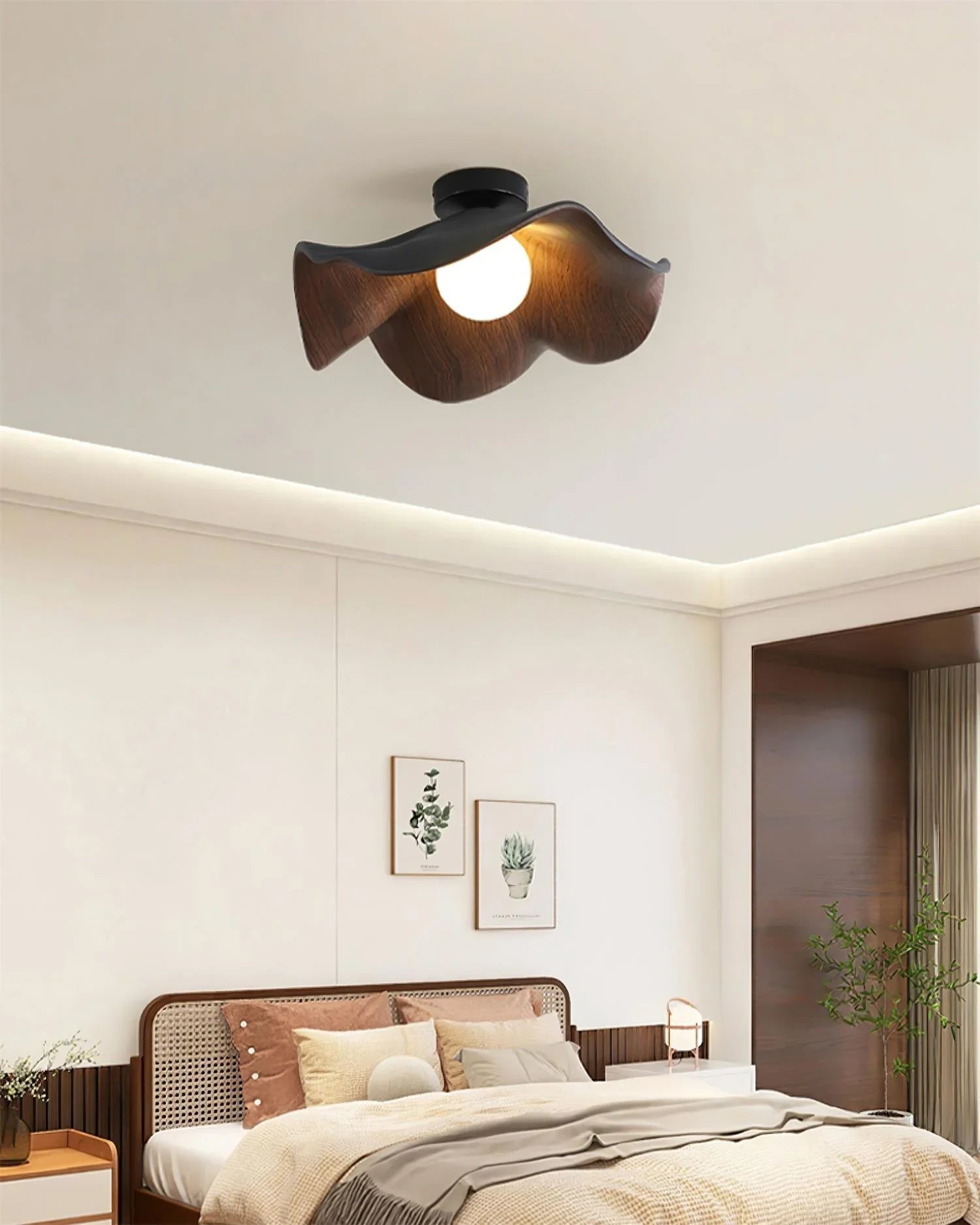 Lotus Leaf Ceiling Lamp - NexioPick
