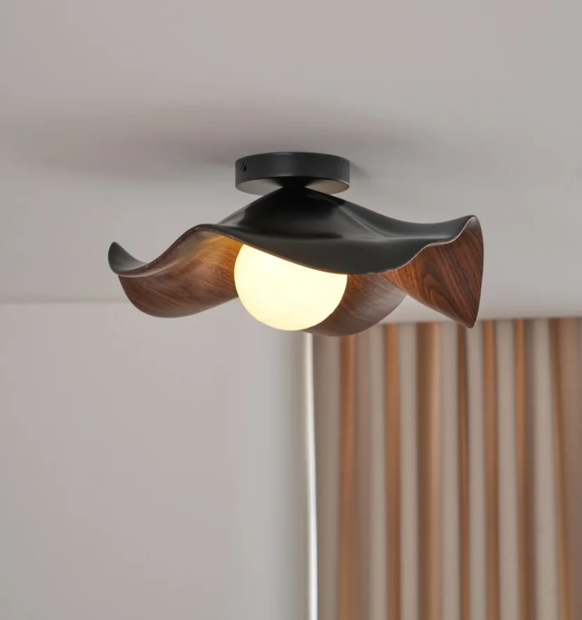 Lotus Leaf Ceiling Lamp - NexioPick