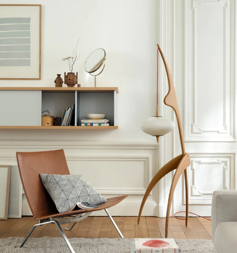 Mantis Wood Floor Lamp - NexioPick