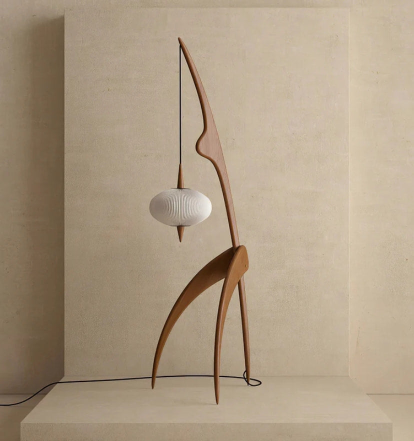 Mantis Wood Floor Lamp - NexioPick