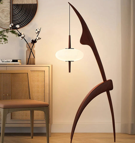 Mantis Wood Floor Lamp - NexioPick