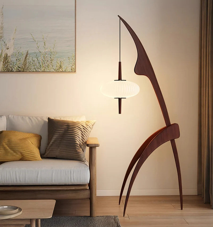 Mantis Wood Floor Lamp - NexioPick