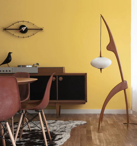 Mantis Wood Floor Lamp - NexioPick