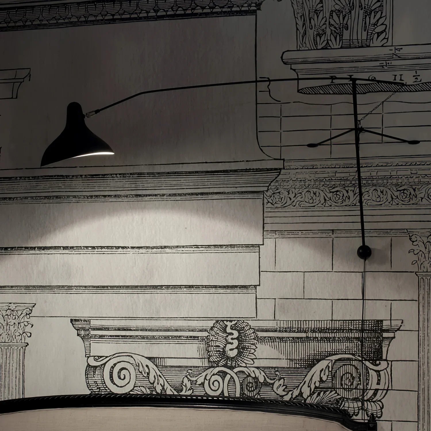 Mantis Arm Wall Lamp - NexioPick