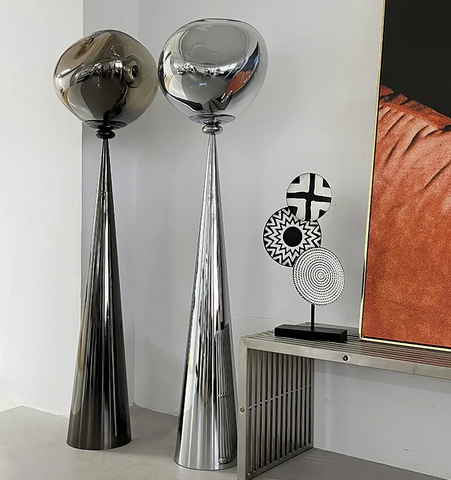 Cone Lava Floor Lamp - NexioPick