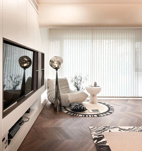 Cone Lava Floor Lamp - NexioPick