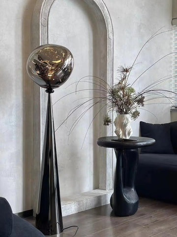 Cone Lava Floor Lamp - NexioPick