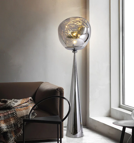 Cone Lava Floor Lamp - NexioPick