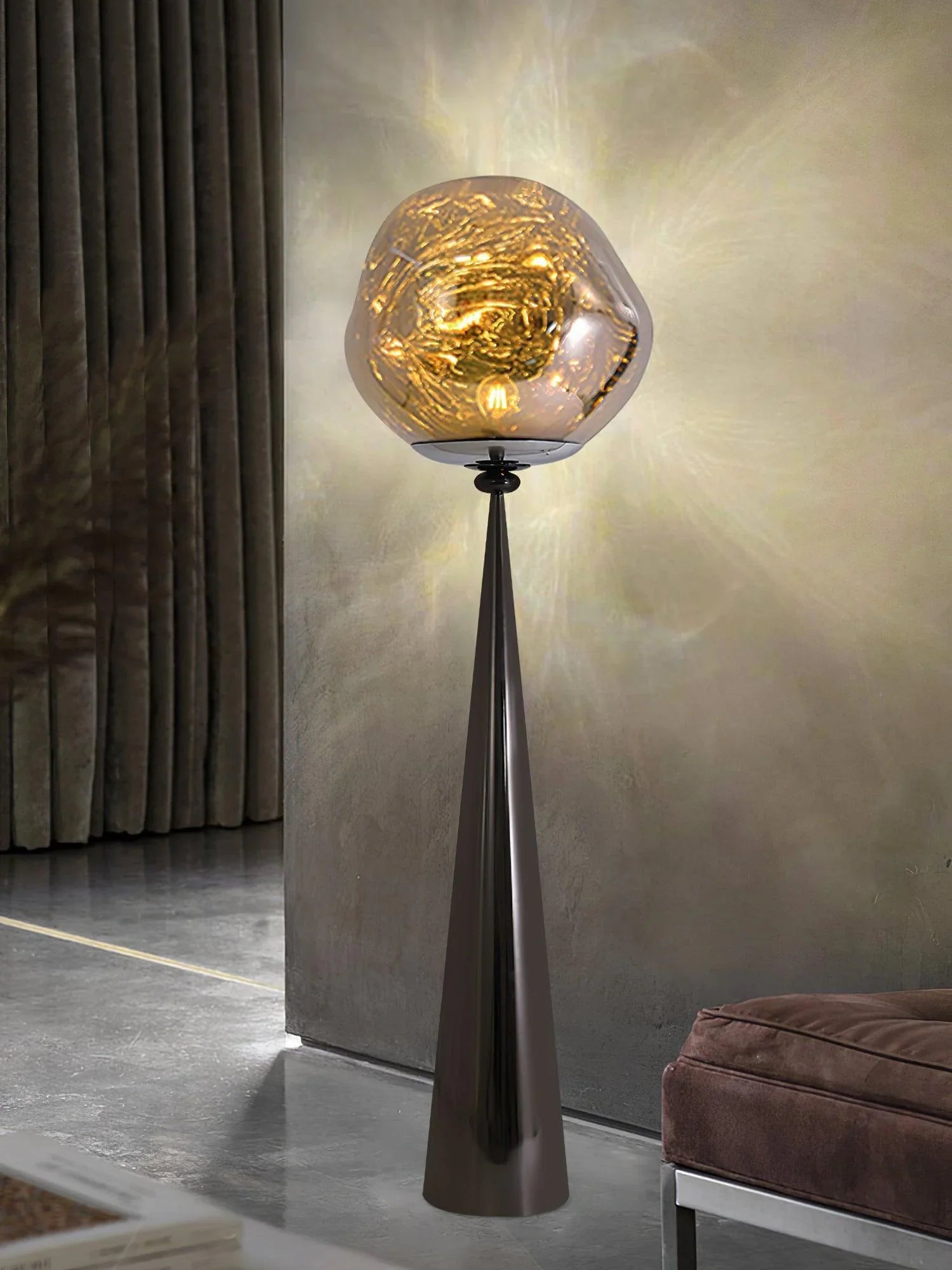 Cone Lava Floor Lamp - NexioPick
