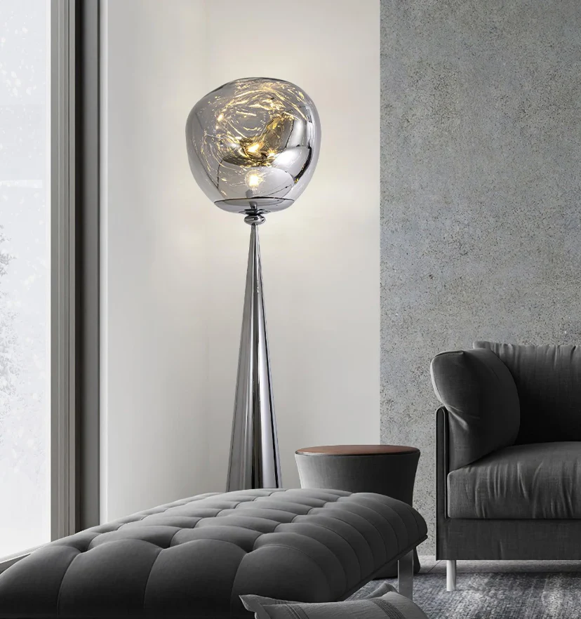 Cone Lava Floor Lamp - NexioPick