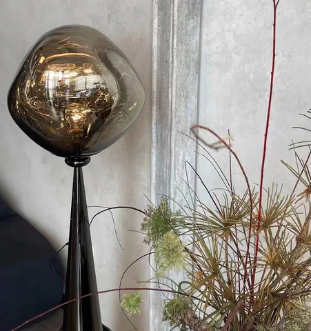 Cone Lava Floor Lamp - NexioPick