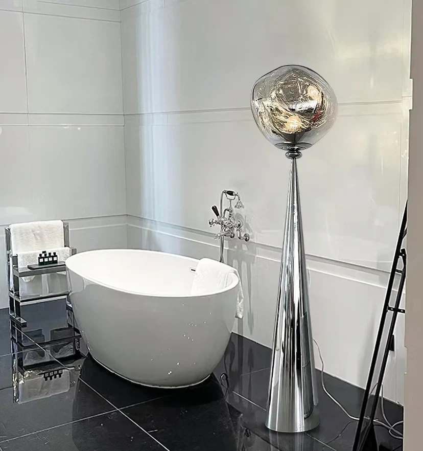 Cone Lava Floor Lamp - NexioPick