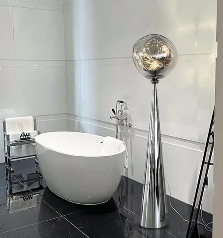 Cone Lava Floor Lamp - NexioPick