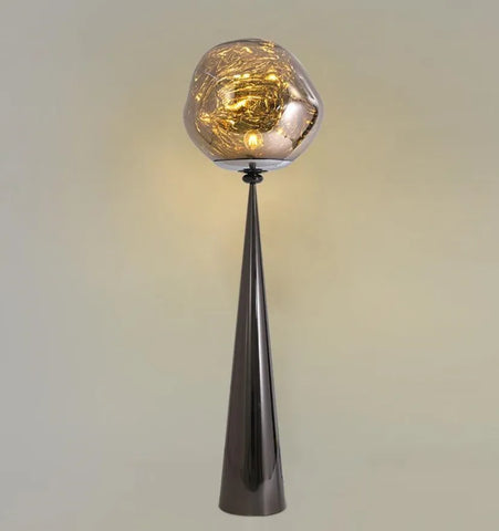 Cone Lava Floor Lamp - NexioPick