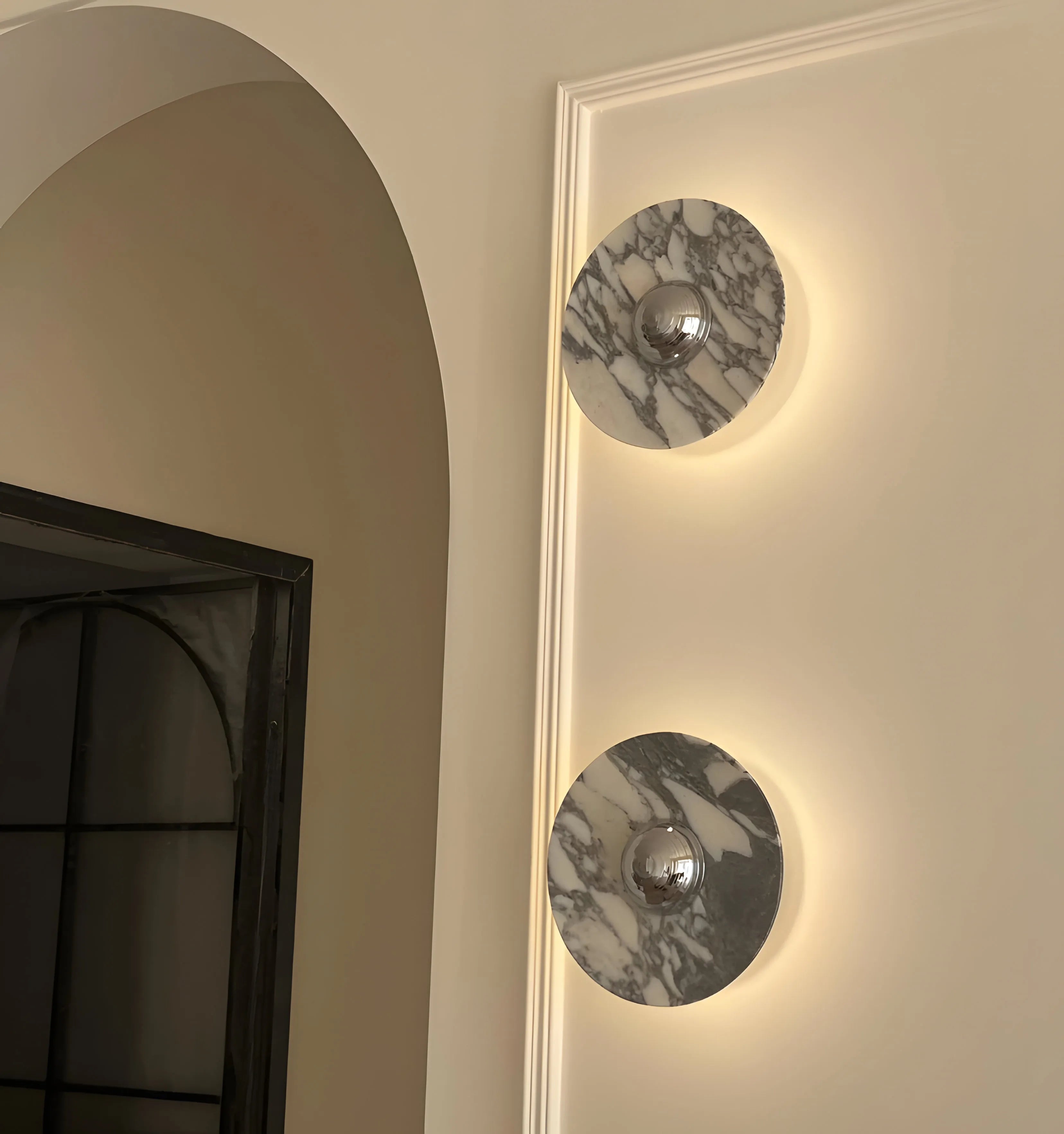 Messier Marble Rechargeable Wall Lamp - NexioPick