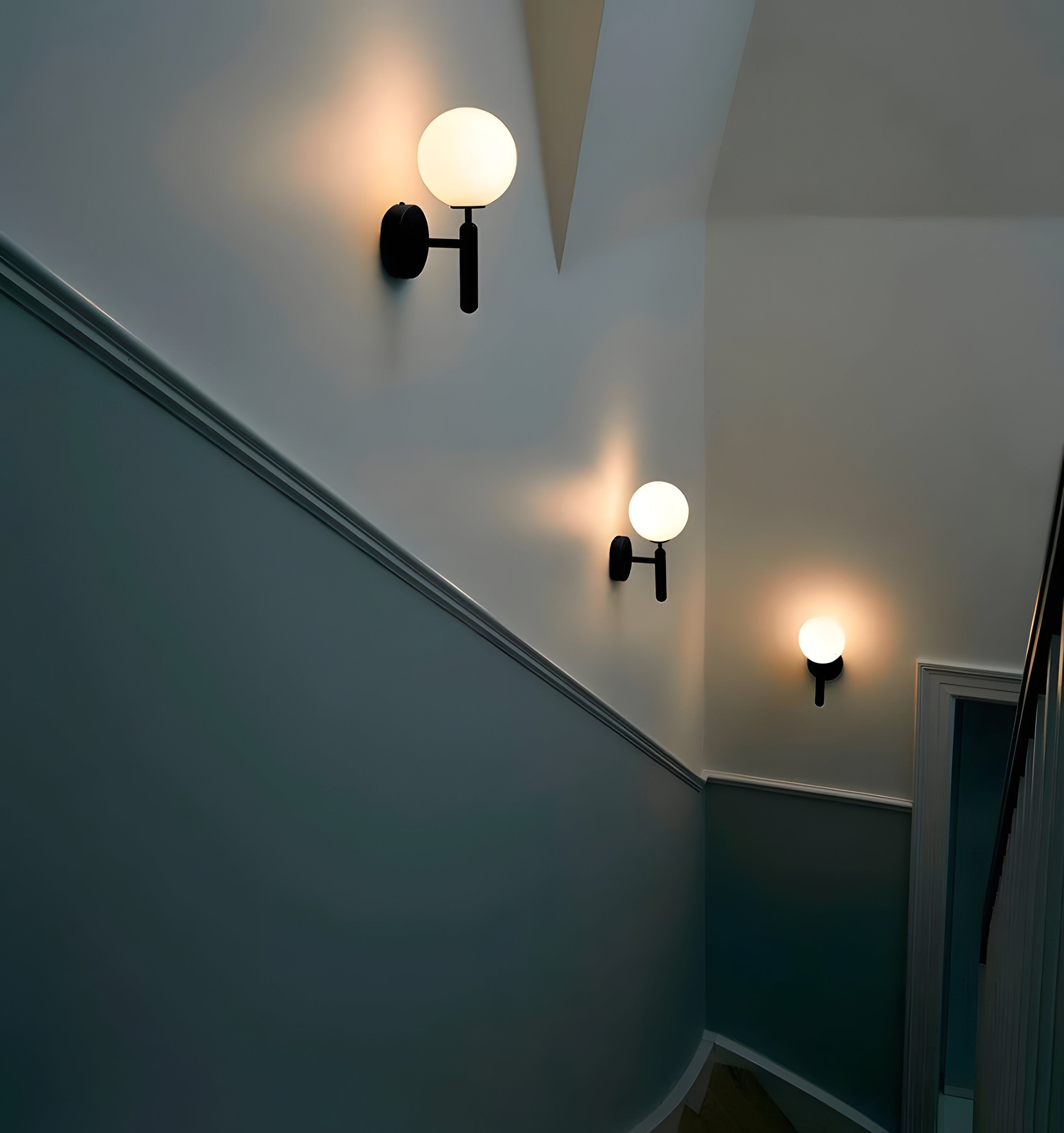 Miira Wall Light - NexioPick