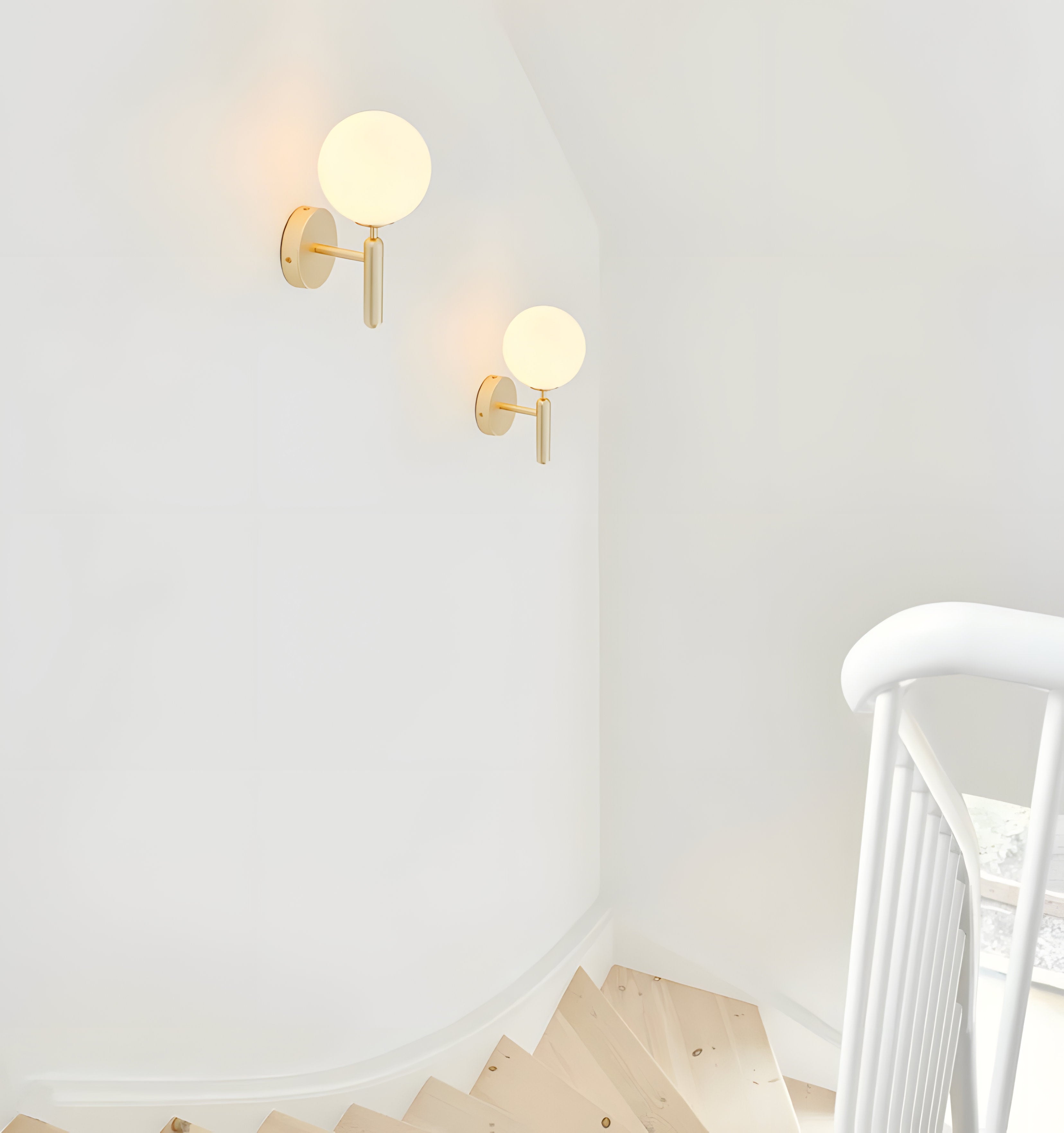 Miira Wall Light - NexioPick