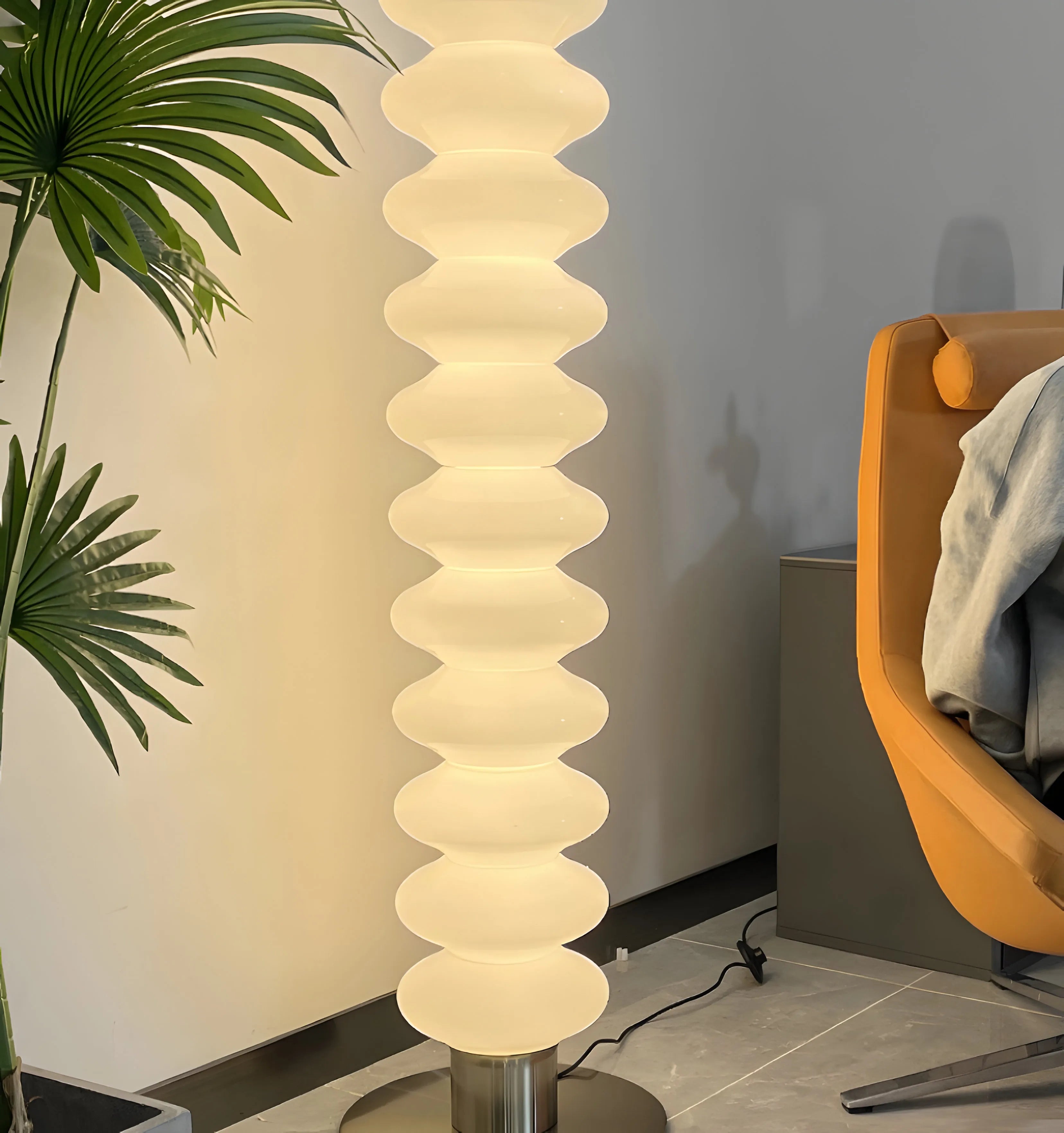Milano Floor Lamp - NexioPick