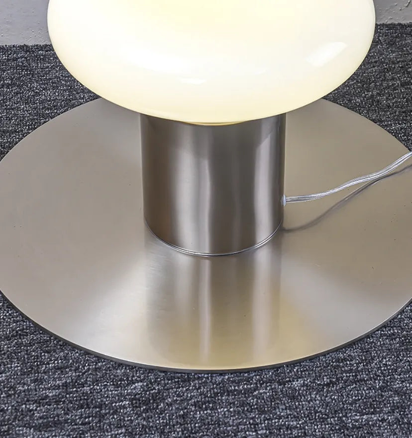 Milano Floor Lamp - NexioPick