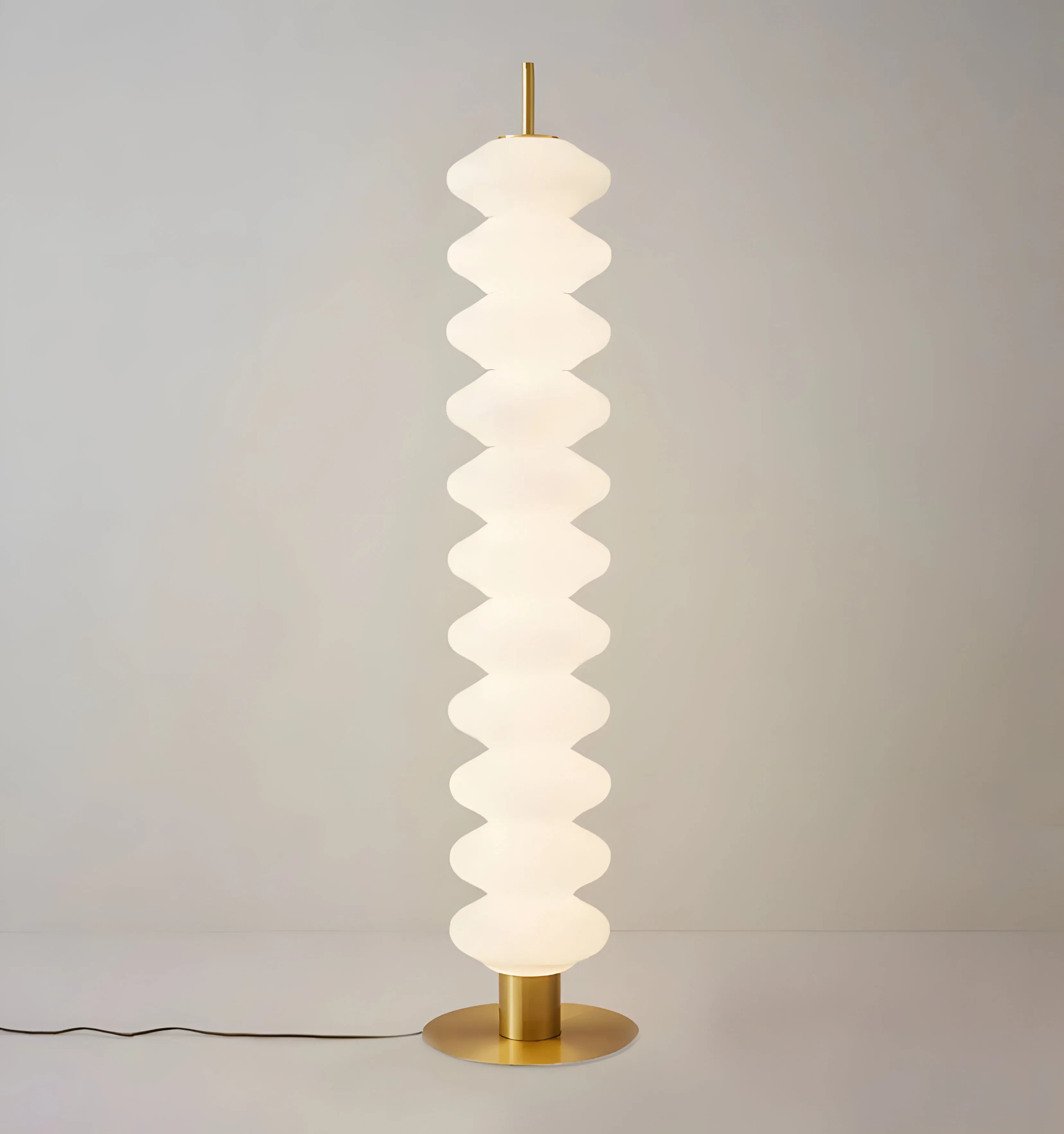Milano Floor Lamp - NexioPick