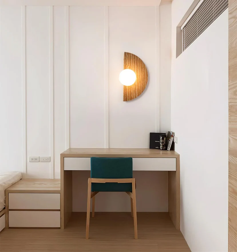 Moon Travertine Wall Light - NexioPick