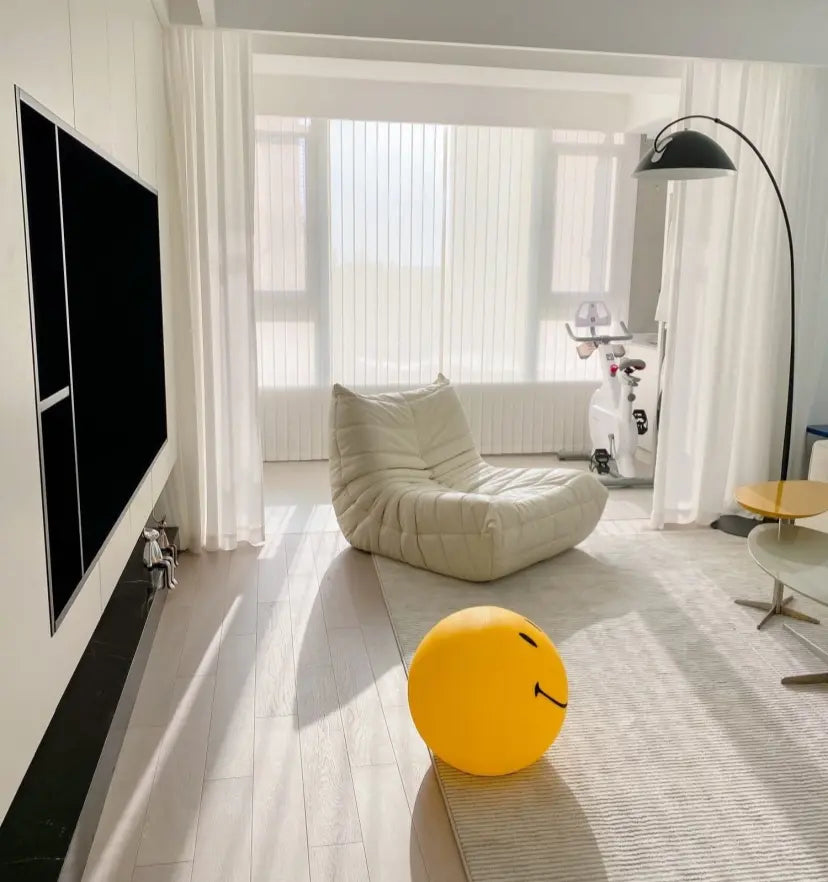 Smiling Table Lamp - NexioPick