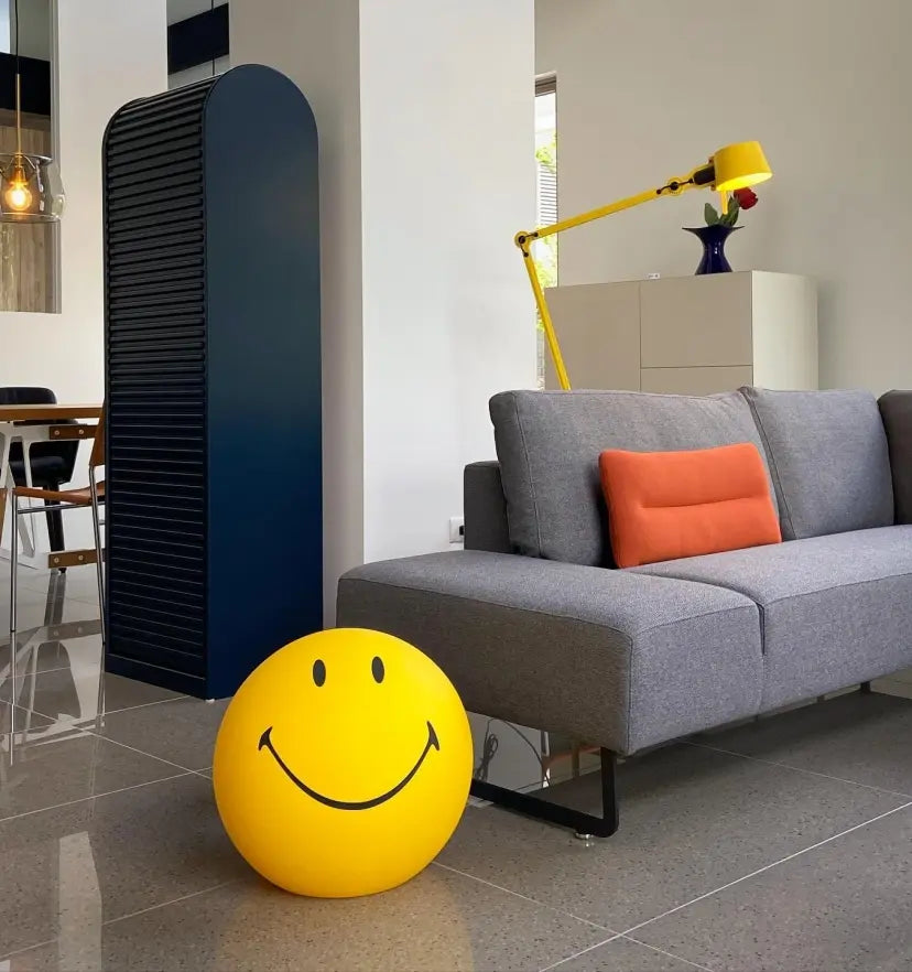 Smiling Table Lamp - NexioPick