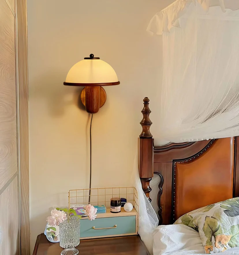 Mushroom Wood Wall Lamp - NexioPick