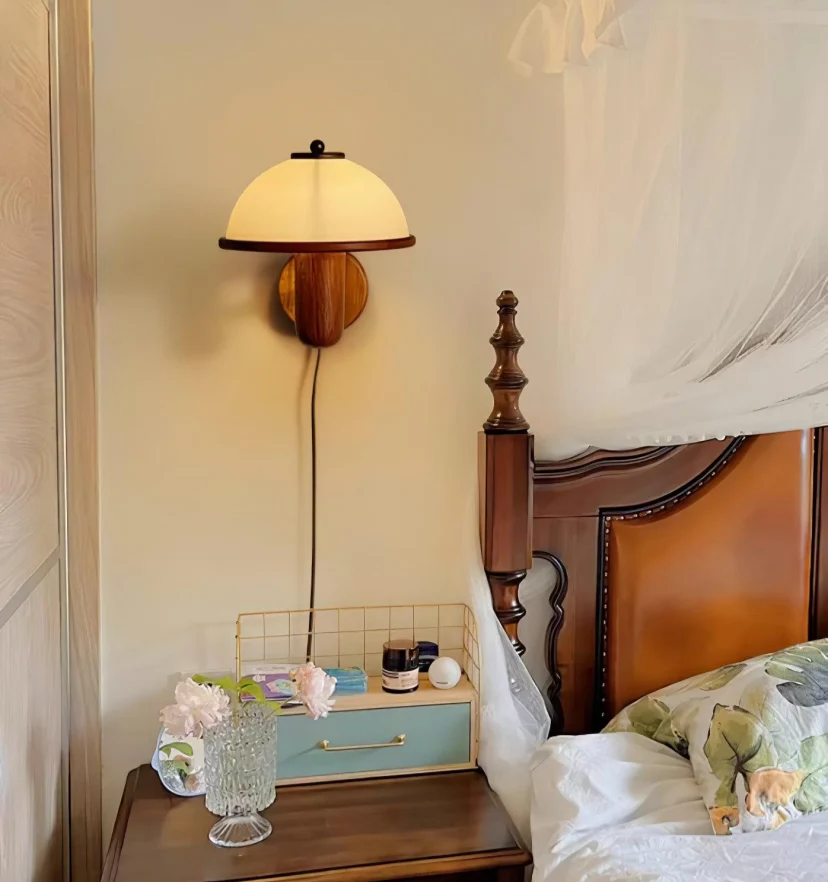 Mushroom Wood Wall Lamp - NexioPick