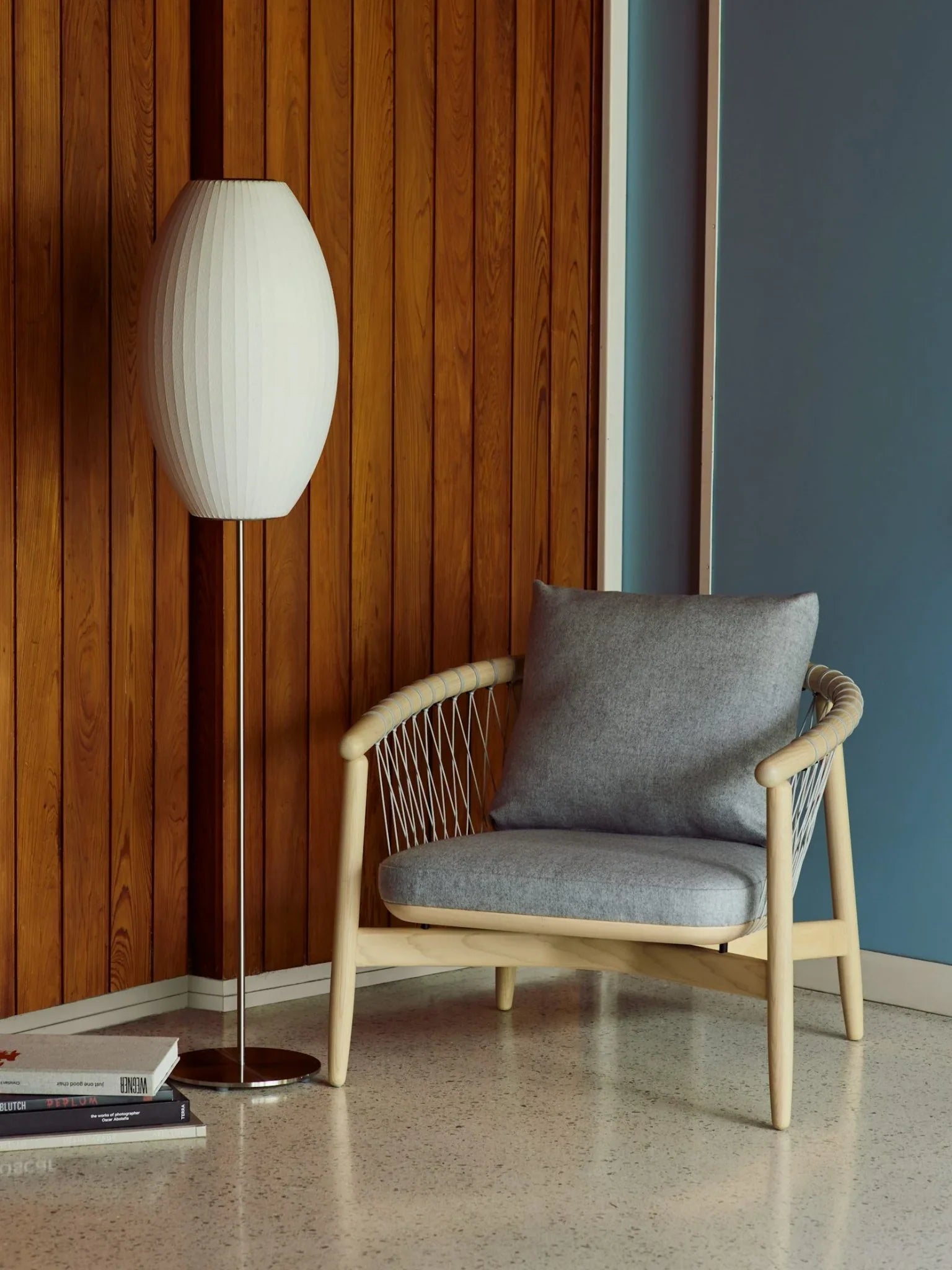 Nelson Floor Lamp - NexioPick