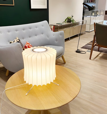 Nelson Tripod Table Lamp - NexioPick