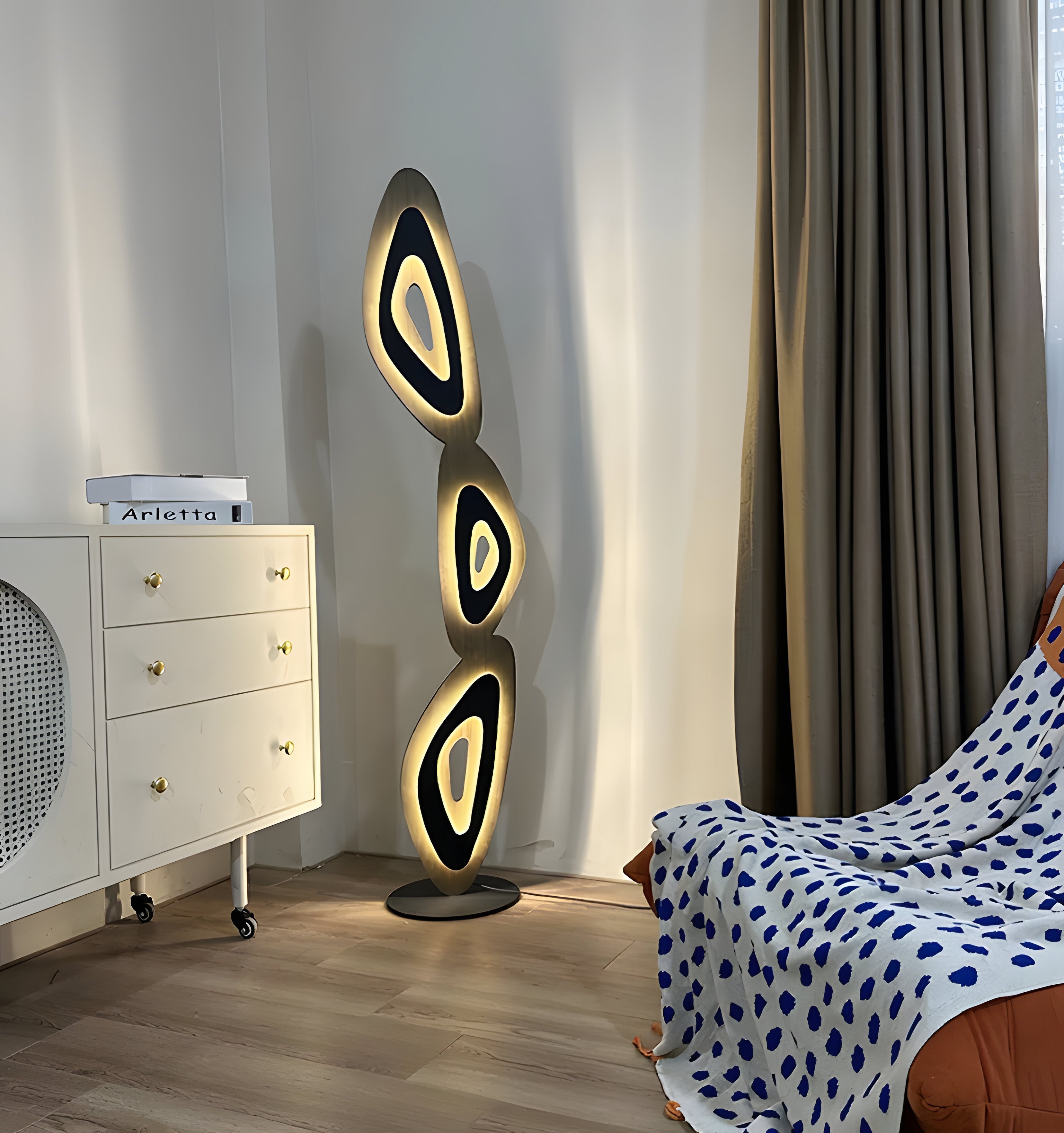 Nevis Floor Lamp - NexioPick