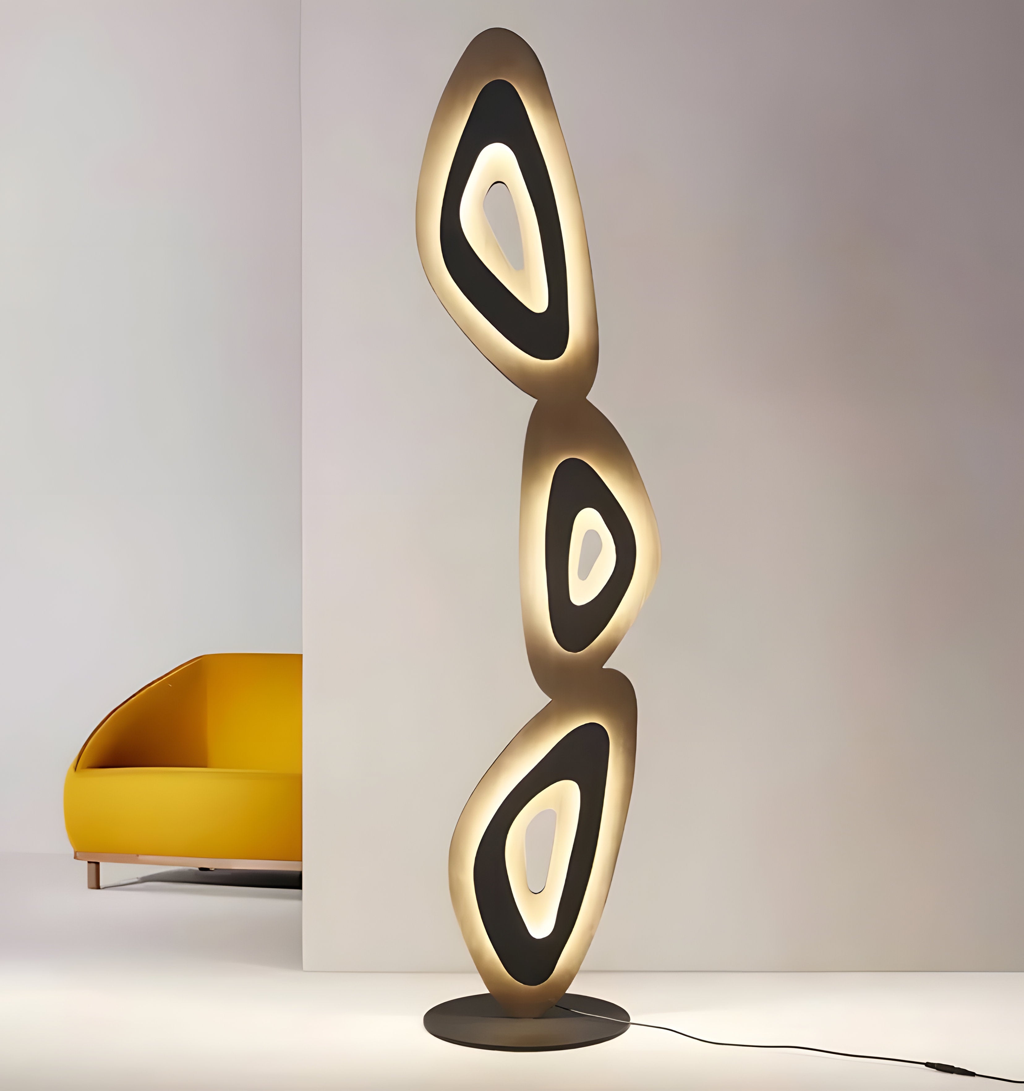 Nevis Floor Lamp - NexioPick