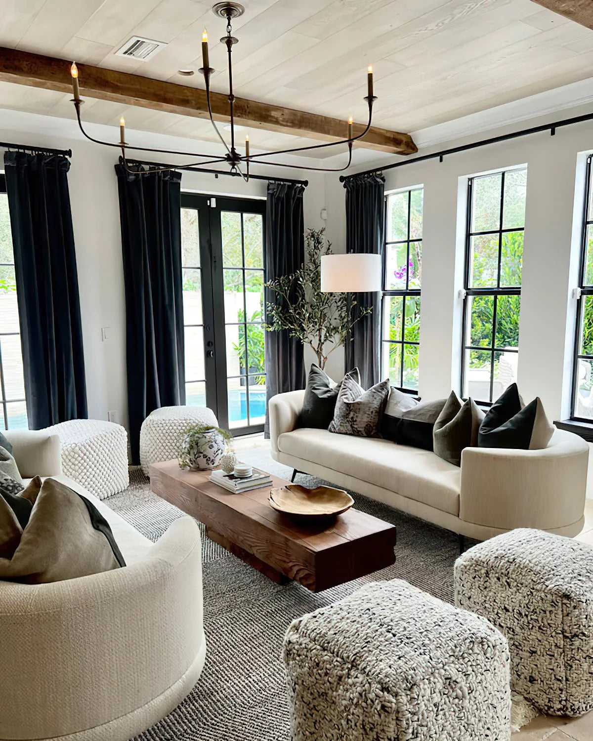 Elara Candle Chandelier - NexioPick