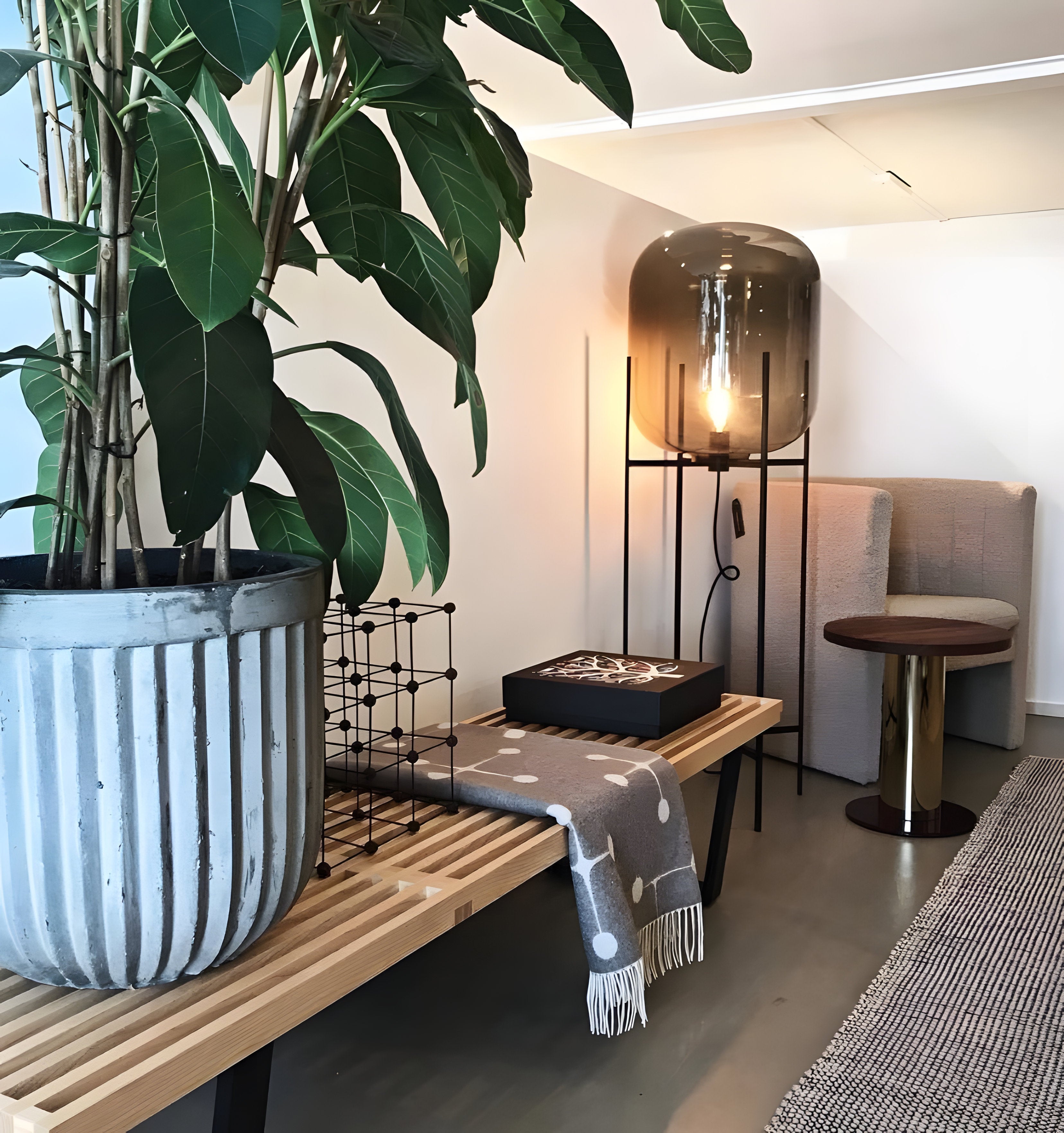 Oda Floor Lamp - NexioPick