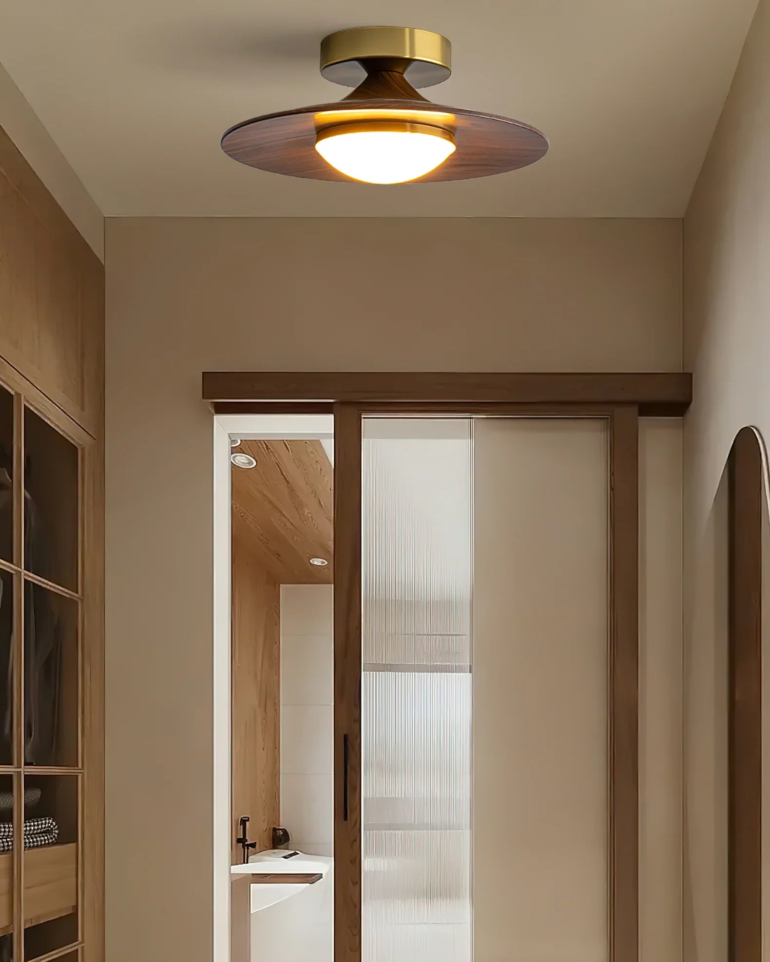 Olav Ceiling Lamp - NexioPick