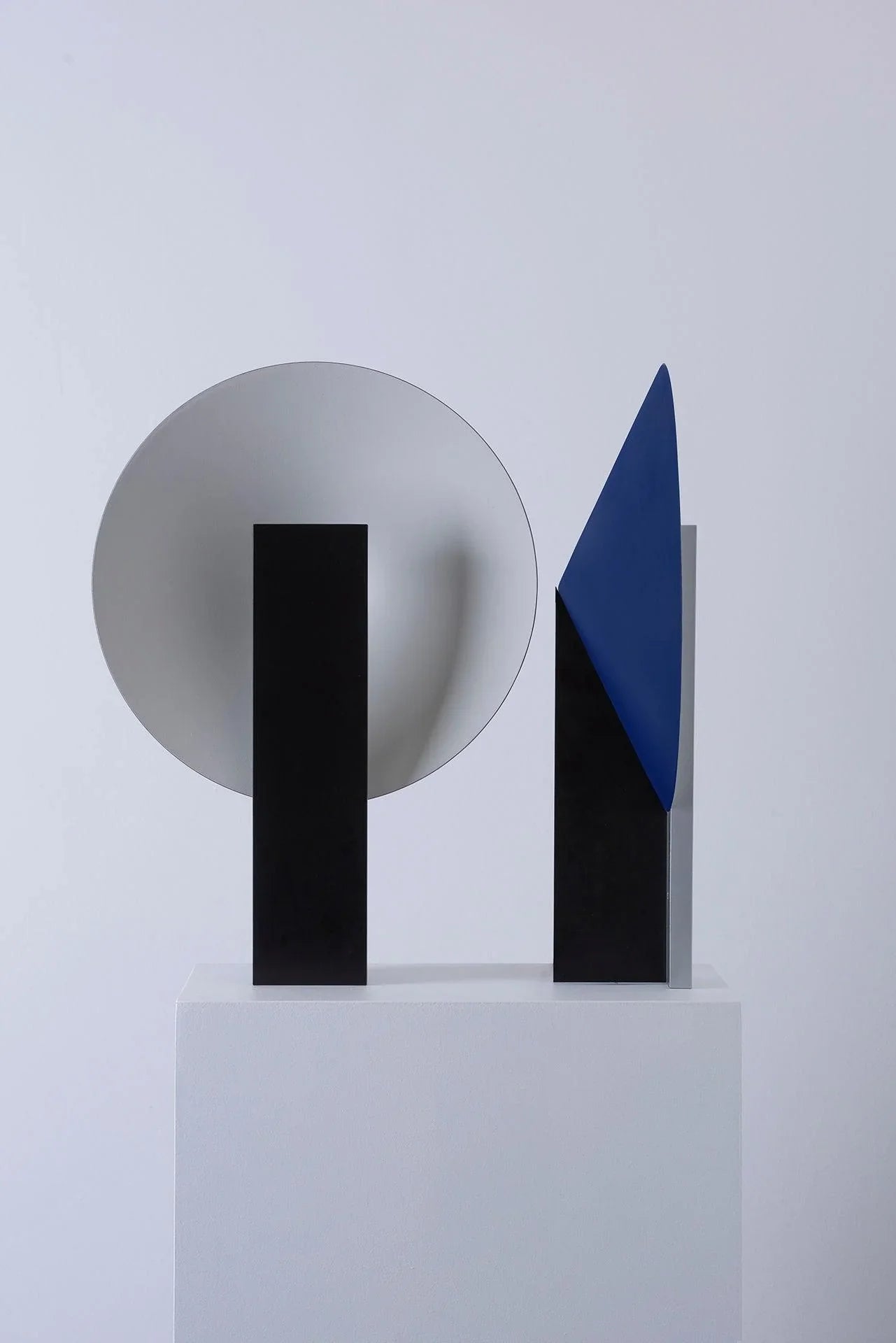 Orbe Table Lamp - NexioPick