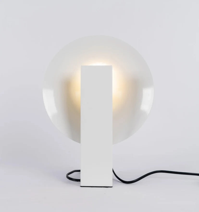 Orbe Table Lamp - NexioPick