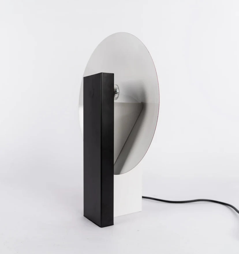 Orbe Table Lamp - NexioPick