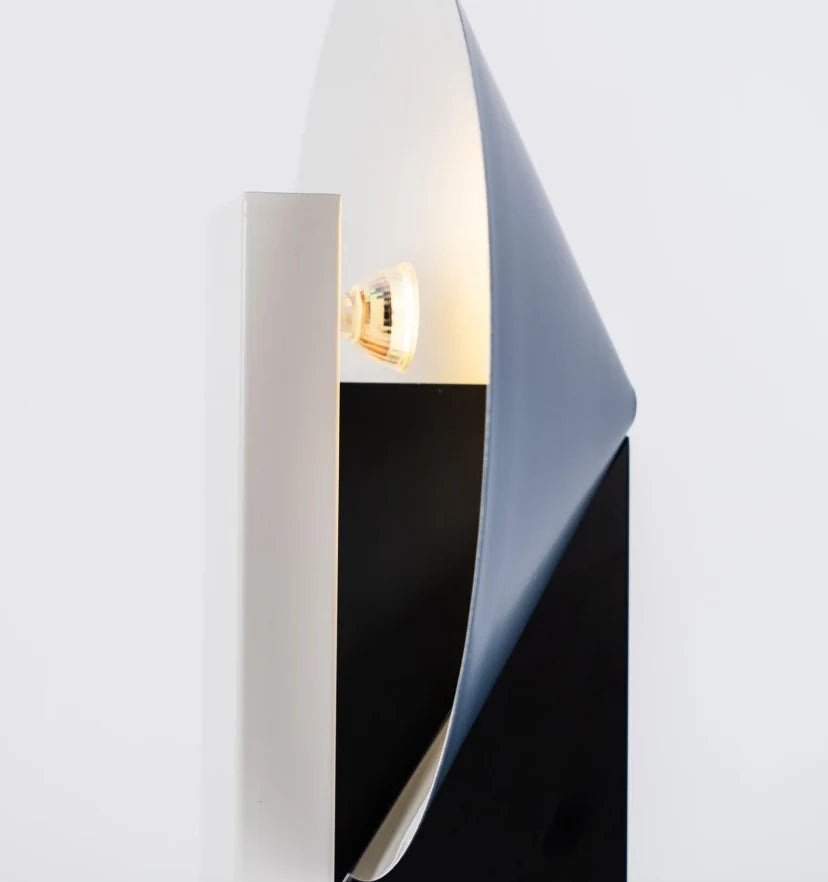 Orbe Table Lamp - NexioPick