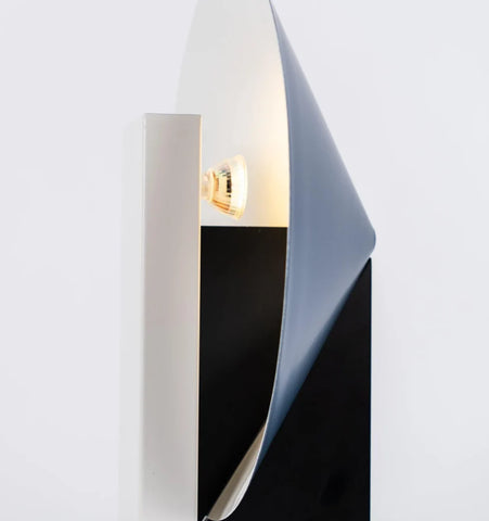 Orbe Table Lamp - NexioPick